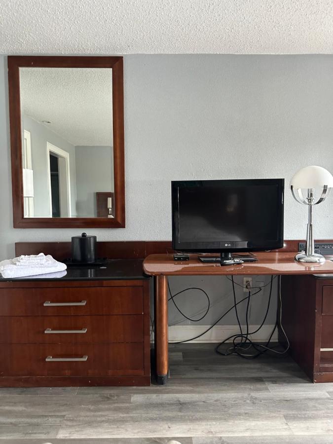 Courtland Inn Экстерьер фото