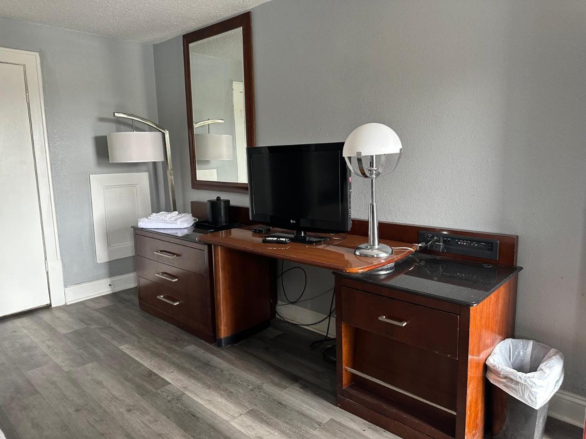 Courtland Inn Экстерьер фото